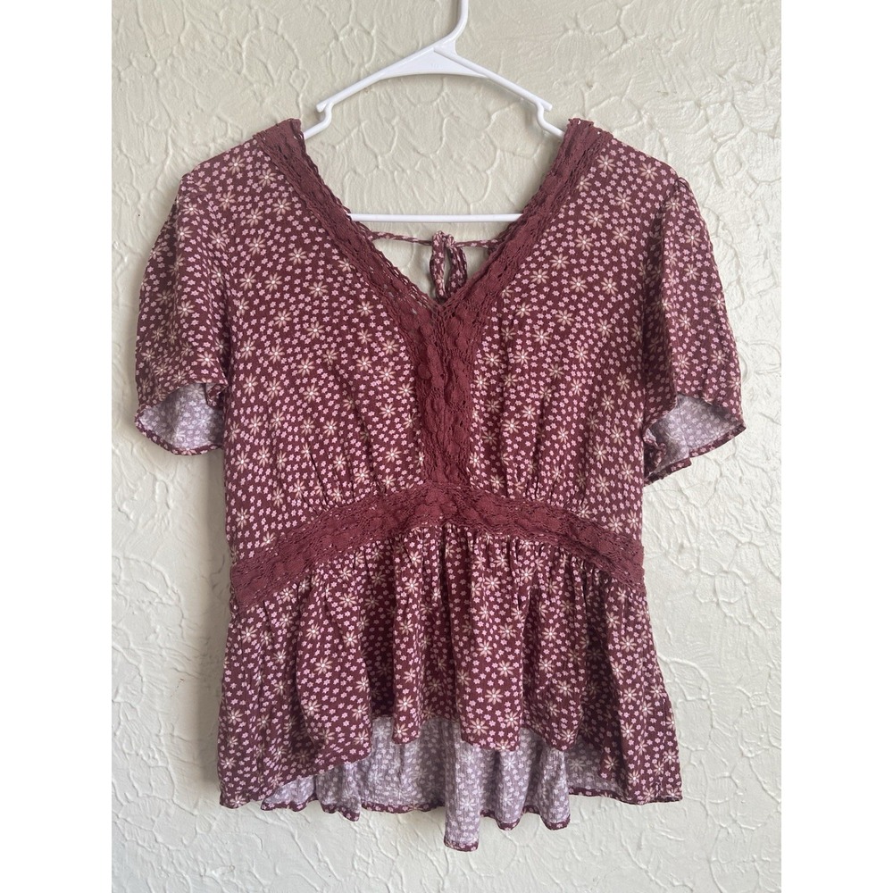 American Eagle Women Red Floral Lace-Up Flutter Sleeve Blouse L Peasant Cottage